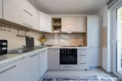 Urban | Coresi | Apartament 2 camere + loc de parcare si ... 