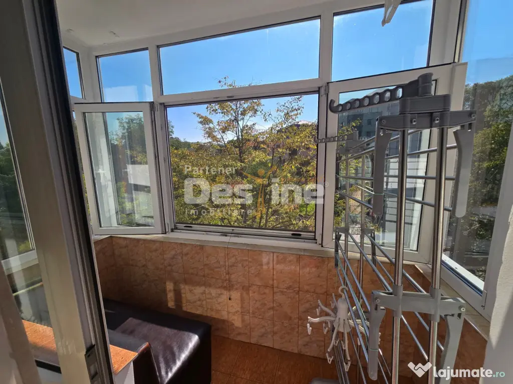 Apartament de vânzare | Zona TÂRGU CUCU | semidecomandat,