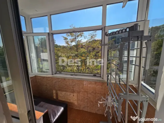 Apartament de vânzare | Zona TÂRGU CUCU | semidecomandat,