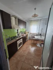 Apartament de vânzare | Zona TÂRGU CUCU | semidecomandat,