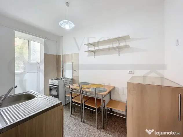 Apartament 2 camere decomandate, etaj intermediar, Grigoresc
