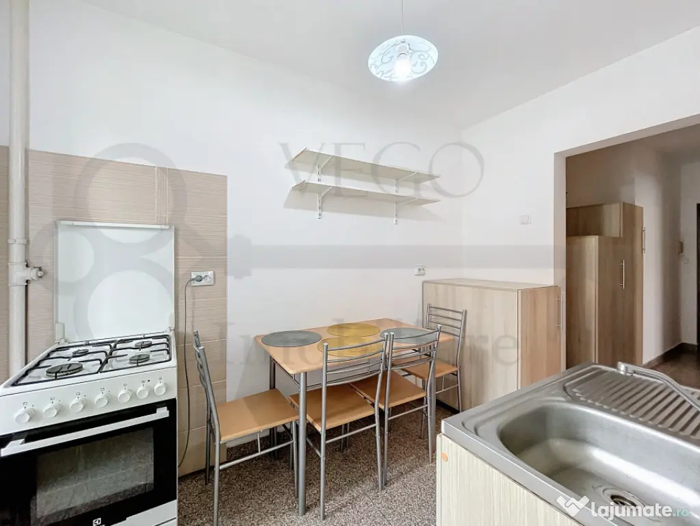 Apartament 2 camere decomandate, etaj intermediar, Grigoresc