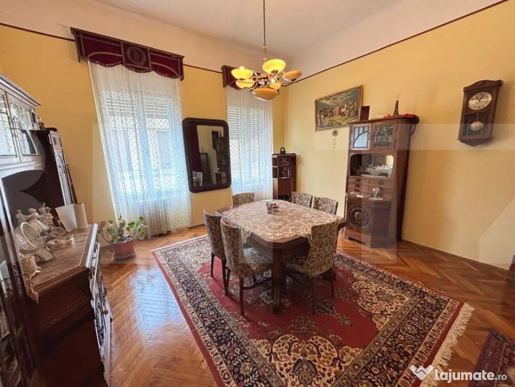 Apartament de patrimoniu în inima Aradului, 209 mp CF, Etaj