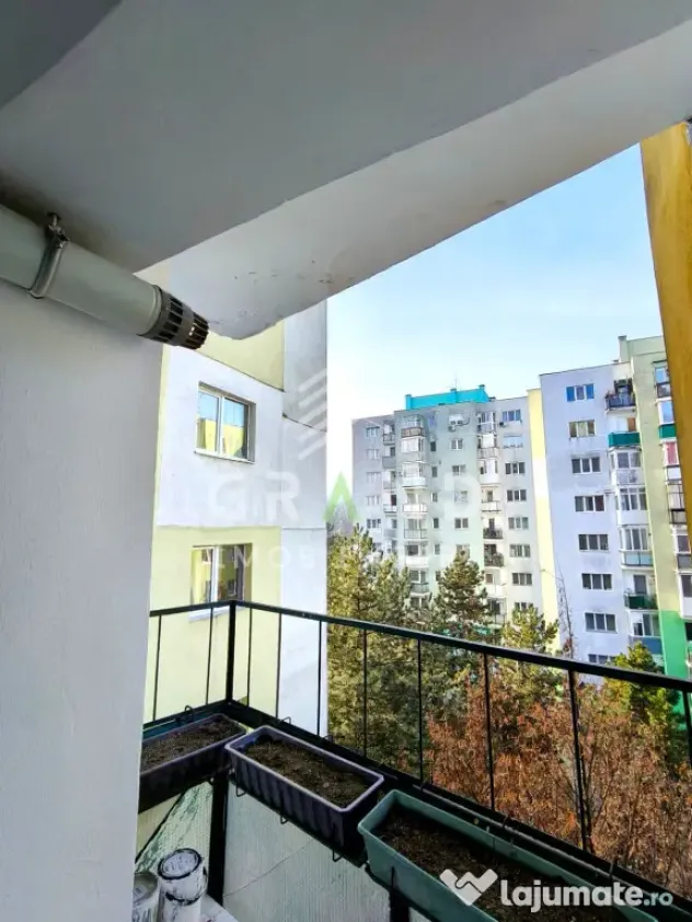 2 camere decomandate | Etaj 6/10 | Balcon | Centrală propri