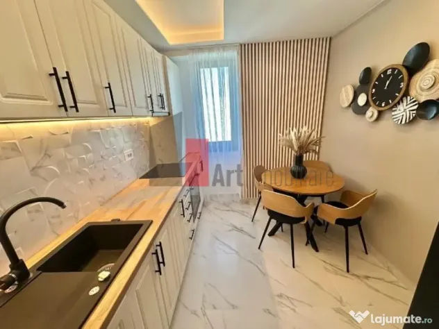 Vanzare apartament 3 camere mobilat utilat Novum 56 Gorju...