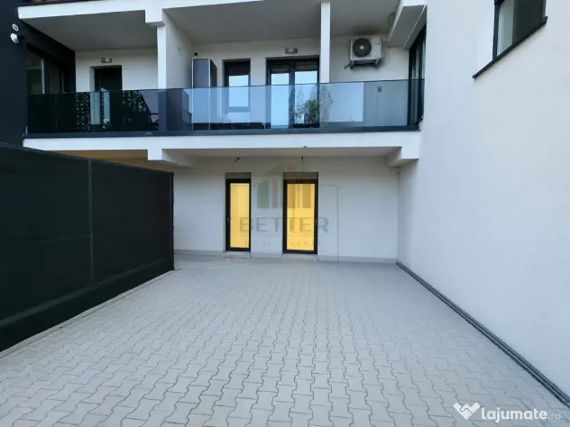 Apartament 3 camere,2băi,curte proprie,boxă,locuri parcare,Dr. Binelui