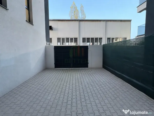 Apartament 3 camere,2băi,curte proprie,boxă,locuri parcare,Dr. Binelui