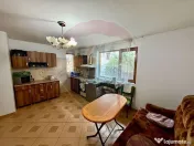 Casă / Vilă cu 4 camere de vânzare 