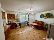 Casă / Vilă cu 4 camere de vânzare 