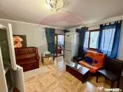 Casă / Vilă cu 4 camere de vânzare 