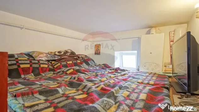 Comision 0% | Garsonieră la casă, curte comună– Mate... - Brasov (Brasov)