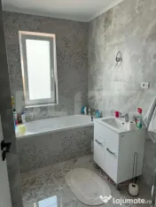 Duplex cu 4 camere, de vanzare in Bucovat! 