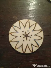 Magneți de Frigider din Lemn – Pirogavați Manual / Modele Mandale unice (5 cm) 