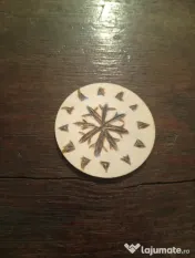 Magneți de Frigider din Lemn – Pirogavați Manual / Modele Mandale unice (5 cm) 