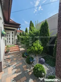Casă complet renovată, 104 mp – acces din două străzi,