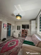 Casă complet renovată, 104 mp – acces din două străzi, 