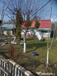 Vând casă 
