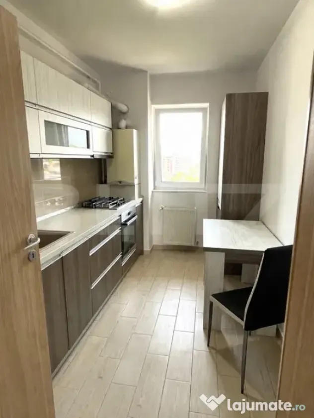 Apartament decomandat cu 2 camere| Parcare Inclusa si Vedere