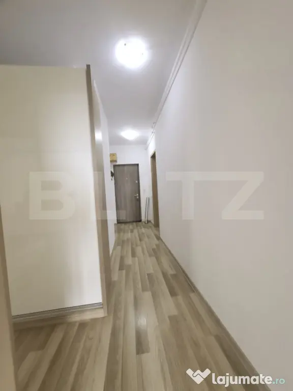 Apartament decomandat cu 2 camere| Parcare Inclusa si Vedere