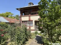 Casă P+M + cladire anexă + teren 1129 mp