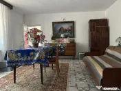 Casă P+M + cladire anexă + teren 1129 mp 