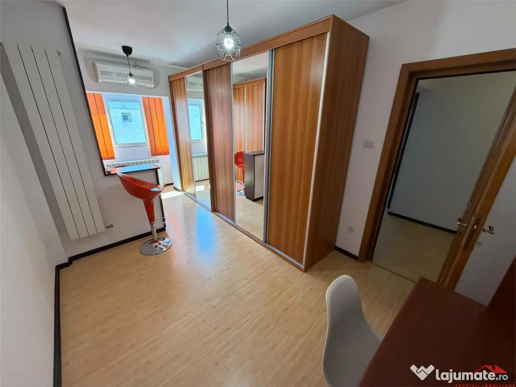 Apartament 4 camere,mobilat si utilat,etaj 3, zona Pompieri