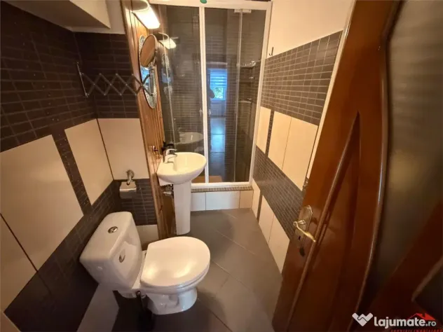 Apartament 4 camere,mobilat si utilat,etaj 3, zona Pompieri