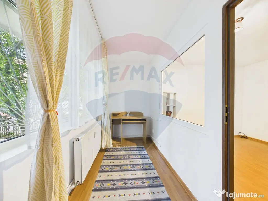 Oportunitate - 2 Apartamente 4 + 2 camere - Zona 13 Septe...