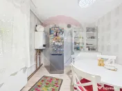Oportunitate - 2 Apartamente 4 + 2 camere - Zona 13 Septe... 
