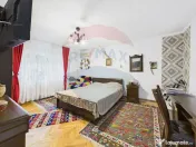 Oportunitate - 2 Apartamente 4 + 2 camere - Zona 13 Septe... 