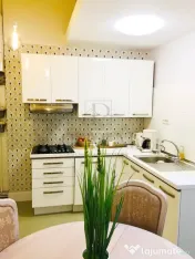 SINAIA - VILA ISTORICA - 4CAM - SPATIOS - INALT - RENOVAT - 