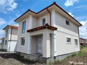 Duplex separat prin garaj - toate utilitatile - personalizar 