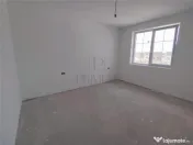 Duplex in zona excelenta - toate utilitatile - spatios 