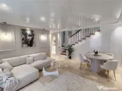 Duplex separat prin carport - Panouri - Asfalt - Mobilat l 
