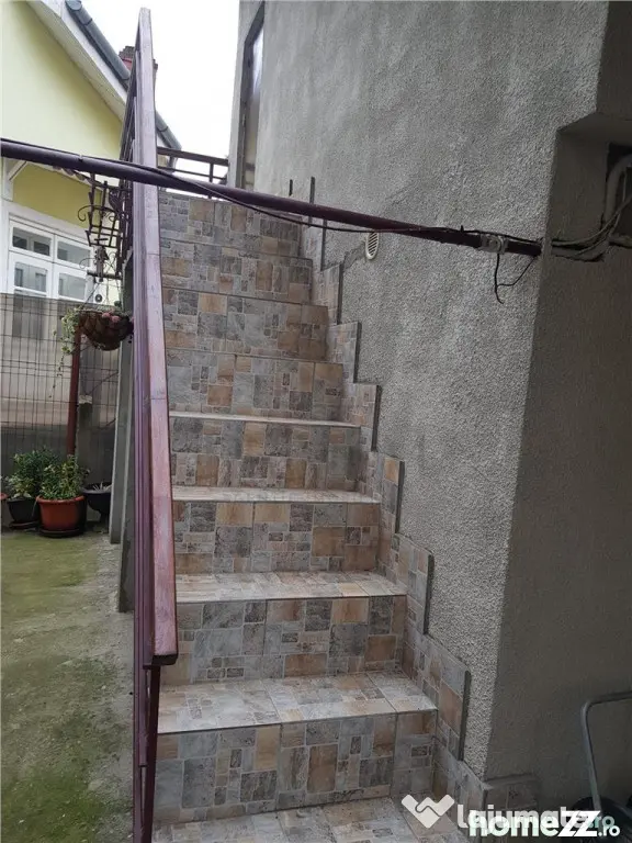 CALEA MARTIRILOR, CASA INDIVIDUALA, 4 CAMERE, 2 BAI, 2 BUCAT - Timisoara (Timis)