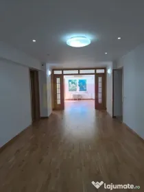 Vanzare apartament 4 camere – Zona Unirii Splai vav Mag...