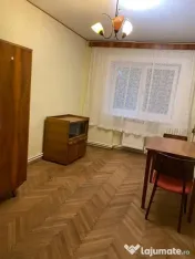 Apartament Cu 3 Camere Decomandate Etaj 2 Zona George Enescu 