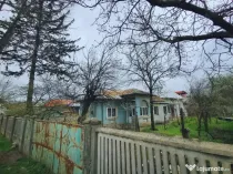 Casa de vanzare Draganesti-Olt,2 case, gaze, centru