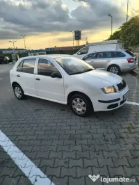 Skoda Fabia avariată 