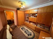 Km 4-5 piata-apartament 3 camere decomandat