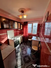 Km 4-5 piata-apartament 3 camere decomandat