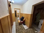 Apartament cu 3 camere de et. 2, zona Sud. 