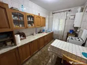 Apartament cu 3 camere de et. 2, zona Sud. 