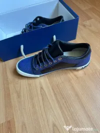 Adidasi Armani jeans originali 