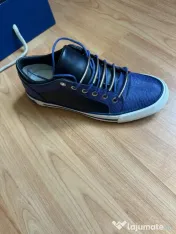 Adidasi Armani jeans originali 