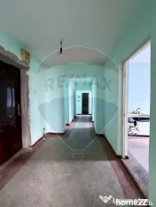 Apartament cu 3 camere de vânzare în zona Brailei