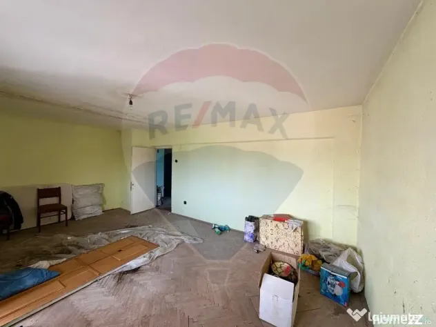 Apartament cu 3 camere de vânzare în zona Brailei - Focsani (Vrancea)