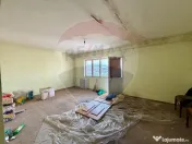 Apartament cu 3 camere de vânzare în zona Brailei 