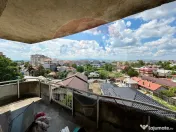 Apartament cu 3 camere de vânzare în zona Brailei 