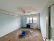 Apartament cu 3 camere de vânzare în zona Brailei